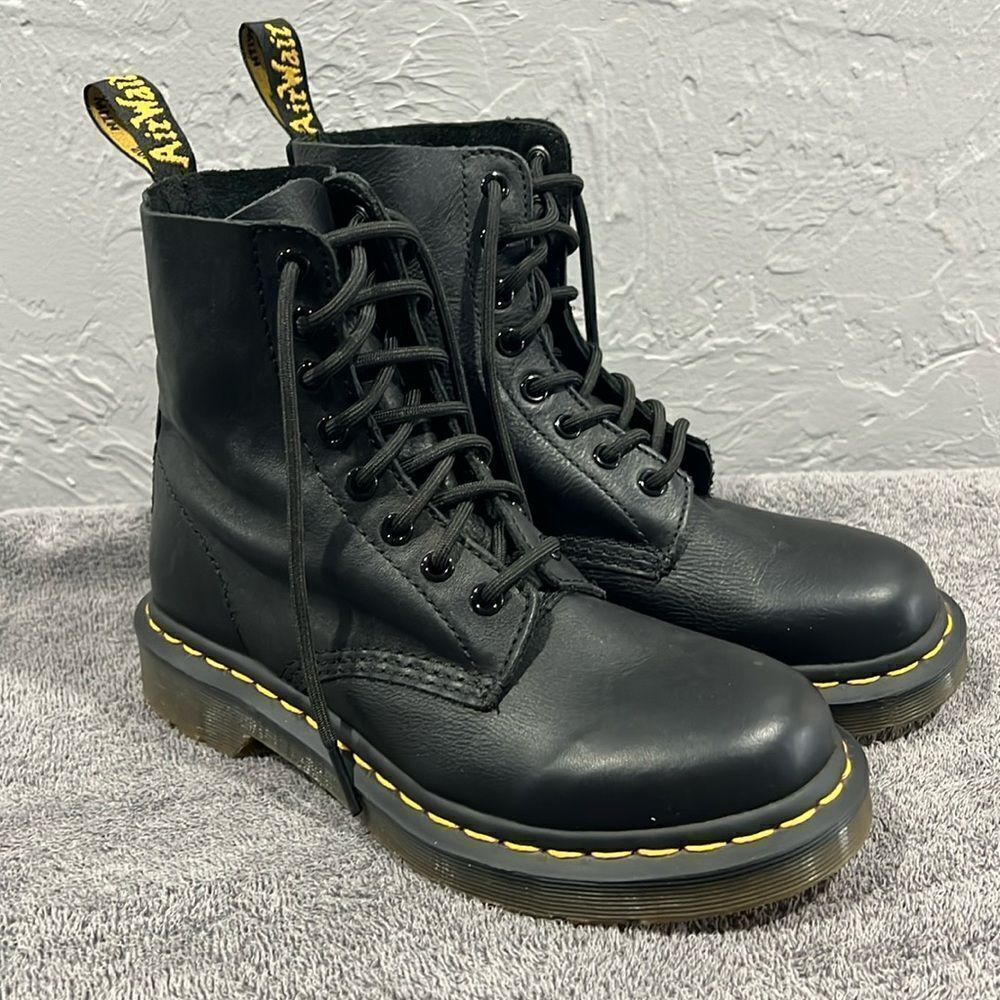 🔥 “DOC” Dr. Martens 1460 VIRGINIA PASCAL LEATHER BOOTS - Women‎ Sz 6L - PERFECT